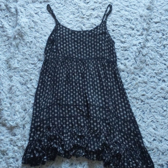 En Creme Floral Sundress - Picture 2 of 4